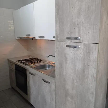 Cirillo House アパート *